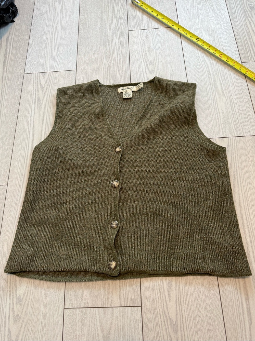 Eddie Bauer vintage 100% wool button vest medium green classic neutral office
